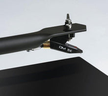 Load image into Gallery viewer, Pro-Ject T1 Turntable